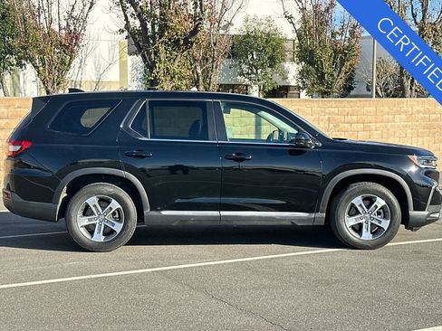 Certified 2023 Honda Pilot EX-L image 3