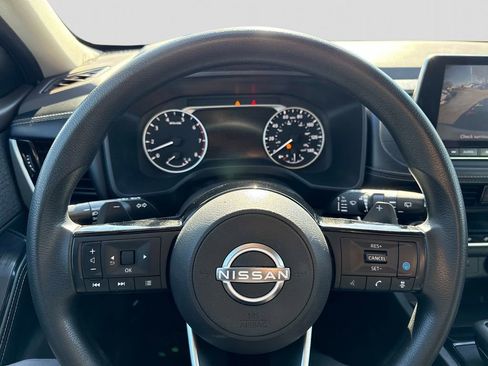 Used 2022 Nissan Rogue SV AWD/4WD image 27