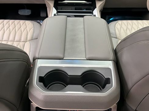 Used 2026 Ford F450 Platinum w/ Platinum Plus Package AWD/4WD image 39