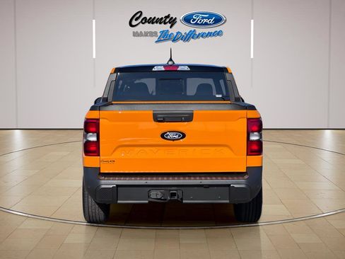 New 2026 Ford Maverick Lariat w/ Black Appearance Package image 11