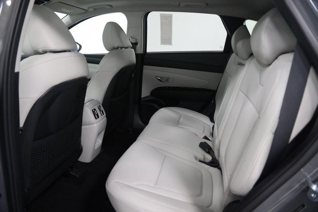 New 2026 Hyundai Tucson Limited AWD/4WD image 18