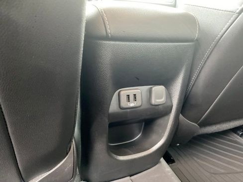 Used 2022 Chevrolet Colorado LT w/ Luxury Package image 18