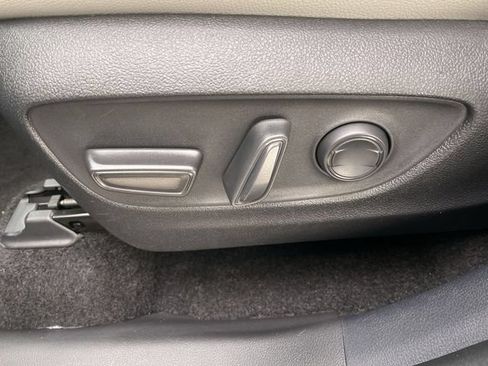Used 2026 Toyota Grand Highlander AWD image 12