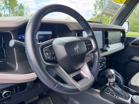 Certified 2023 Ford Bronco Wildtrak AWD/4WD image 25