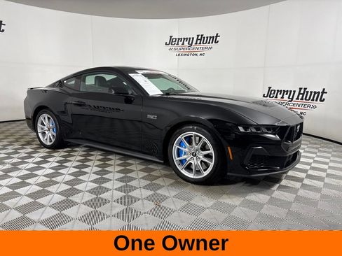 Used 2024 Ford Mustang GT Premium RWD image 4