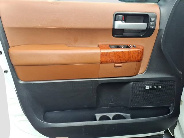 Used 2019 Toyota Sequoia Platinum AWD/4WD image 3