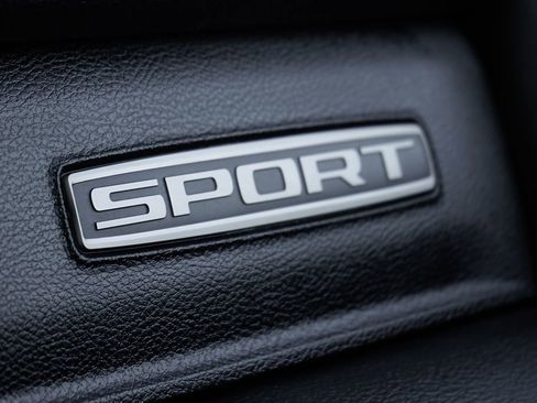 Used 2019 RAM 1500 Sport image 32