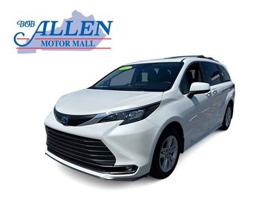 Used 2025 Toyota Sienna XLE w/ XLE Plus Package