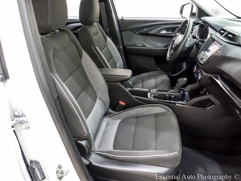 Used 2022 Chevrolet TrailBlazer LT image 30