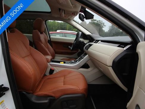 Used 2014 Land Rover Range Rover Evoque Prestige AWD/4WD image 6