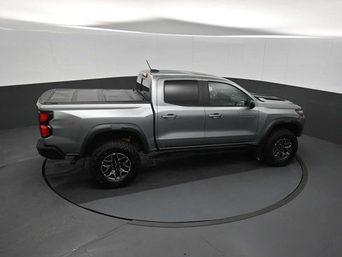 Used 2024 Chevrolet Colorado ZR2 w/ ZR2 Convenience Package III AWD/4WD image 17