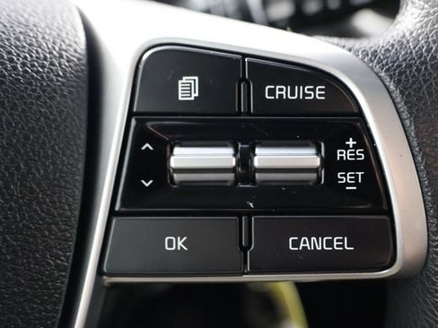 Used 2019 Kia Sorento AWD image 12