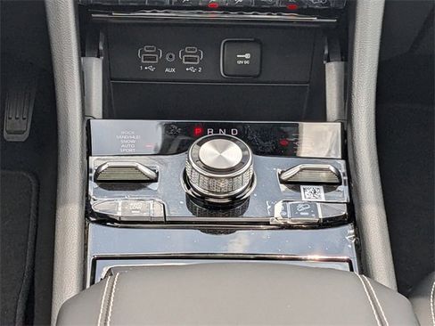 New 2025 Jeep Grand Cherokee Overland w/ Trailer Tow Package image 18