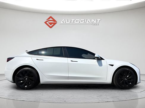 Used 2023 Tesla Model 3 Standard Range RWD image 9