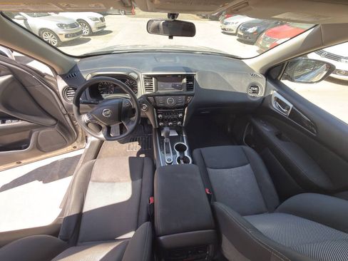 Used 2017 Nissan Pathfinder S AWD/4WD image 31