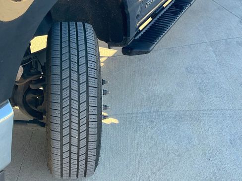 Used 2024 Ford F350 XLT image 9