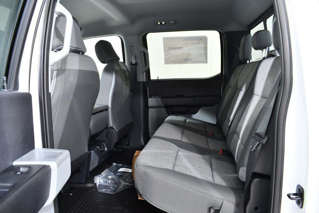 New 2027 Ford F550 4x4 Crew Cab image 16