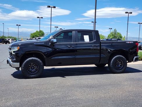 Used 2025 Chevrolet Silverado 1500 LT AWD/4WD image 2
