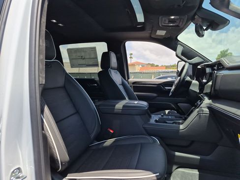 New 2026 GMC Sierra 2500 AT4X w/ AT4X AEV Edition AWD/4WD image 30