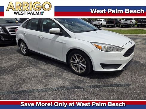 Used 2017 Ford Focus SE image 1