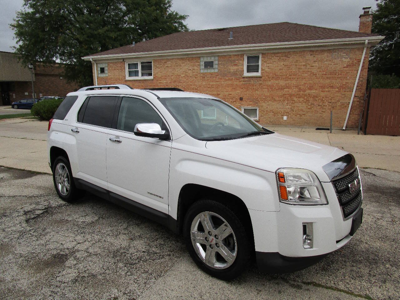 Used 2012 GMC Terrain SLT FWD image 1