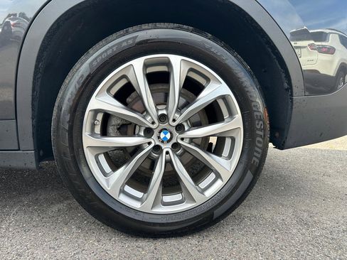 Used 2019 BMW X4 xDrive30i w/ Driving Assistance Package AWD/4WD image 16