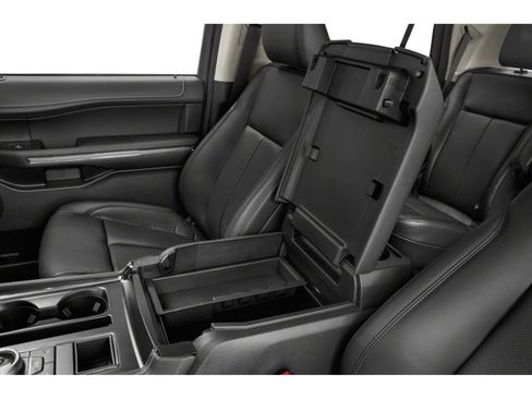 Used 2024 Ford Expedition XLT AWD/4WD image 9