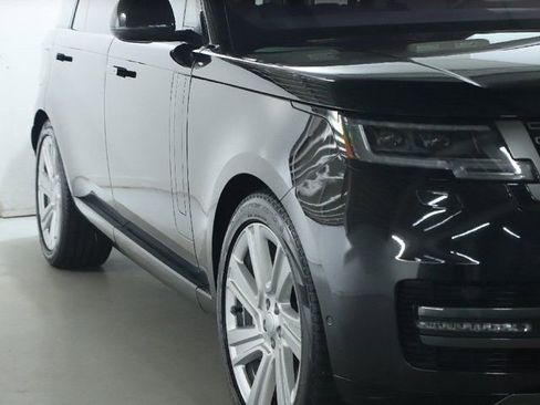 Used 2023 Land Rover Range Rover Long Wheelbase SE AWD/4WD image 12