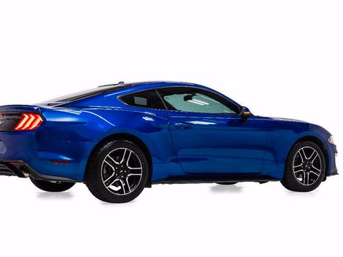 Used 2018 Ford Mustang Premium w/ Equipment Group 201A RWD image 3