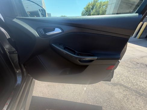 Used 2016 Ford Focus ST w/ Equipment Group 402A FWD image 28