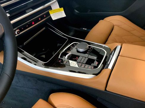 New 2026 BMW X5 xDrive40i w/ M Sport Package image 7