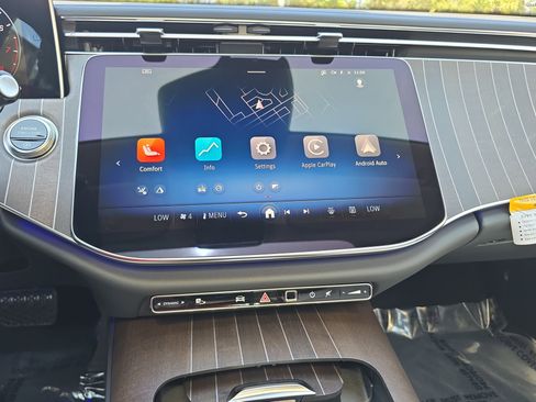 New 2026 Mercedes-Benz E 350 4MATIC Sedan image 20