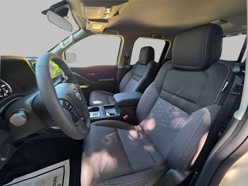 New 2026 Nissan Frontier SV w/ SV Convenience Package AWD/4WD image 16