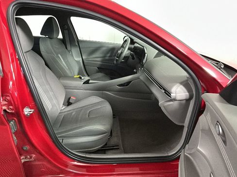 Used 2023 Hyundai Elantra SEL w/ Convenience Package FWD image 35