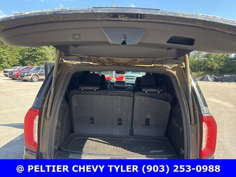 Used 2023 GMC Yukon AT4 w/ LPO, Floor Liner Package AWD/4WD image 23