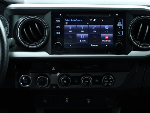 Used 2016 Toyota Tacoma SR5 image 8