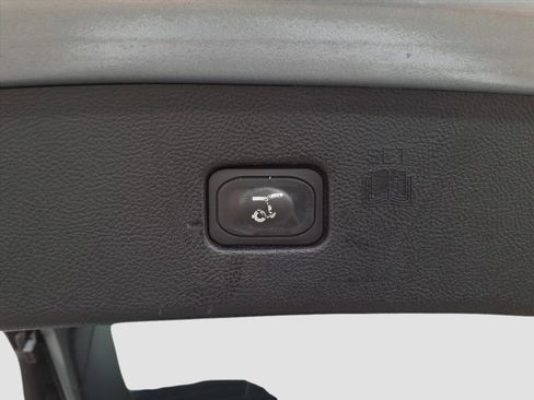 Used 2024 Ford Edge Titanium image 15