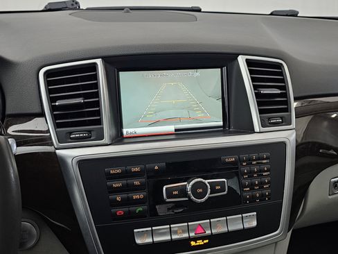 Used 2015 Mercedes-Benz ML 350 4MATIC image 38