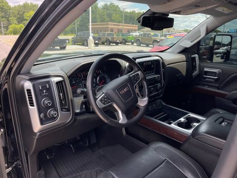 Used 2018 GMC Sierra 1500 SLT AWD/4WD image 11