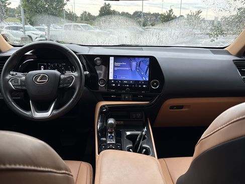 Used 2024 Lexus NX 250 FWD image 29
