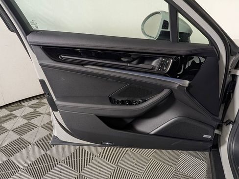 New 2026 Porsche Panamera image 25