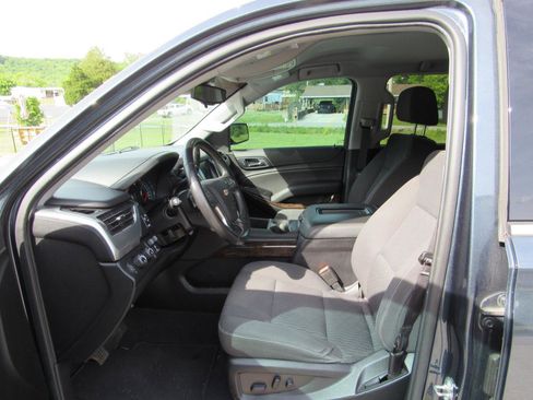 Used 2020 Chevrolet Tahoe LS w/ Max Trailering Package AWD/4WD image 4