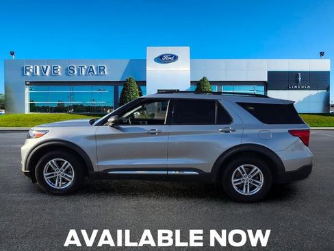 Used 2020 Ford Explorer XLT RWD image 4