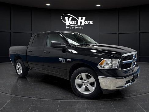 Used 2022 RAM 1500 Classic SLT image 37