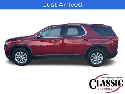 Used 2020 Chevrolet Traverse LT w/ Driver Confidence II Package image 5