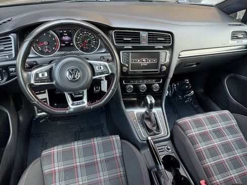 Used 2017 Volkswagen GTI S FWD image 23