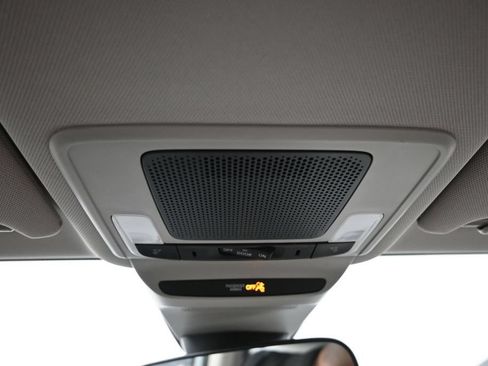 Certified 2024 Honda HR-V LX image 17