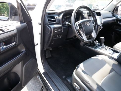 Used 2024 Toyota 4Runner SR5 Premium w/ Moonroof Package AWD/4WD image 5