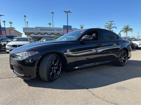 Used 2023 Alfa Romeo Giulia Estrema image 11