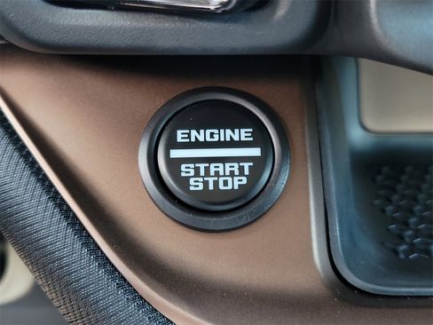 Used 2023 Ford Bronco Sport Outer Banks w/ Tech Package image 9